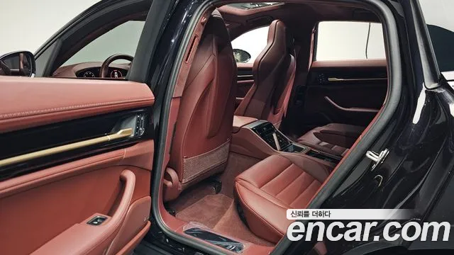 Porsche Panamera 976 — Фото автомобиля 17