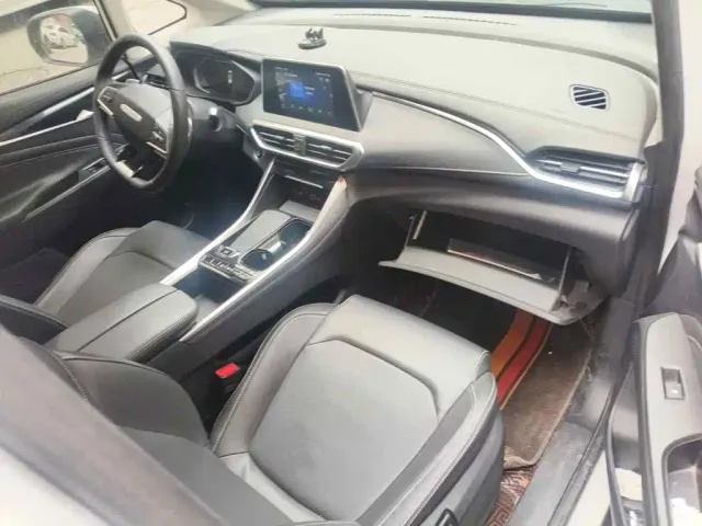 Maxus G50 — Фото автомобиля 13