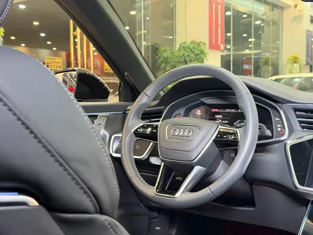 Audi A6L — Фото автомобиля 16