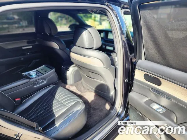 Genesis G90 RS4 — Фото автомобиля 15