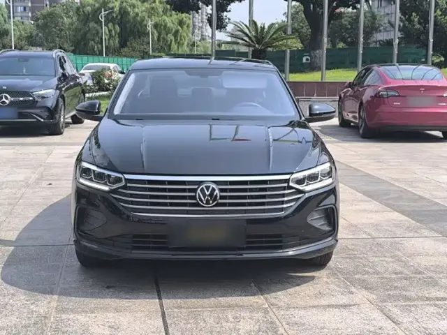 Volkswagen Lavida — Фото автомобиля 18