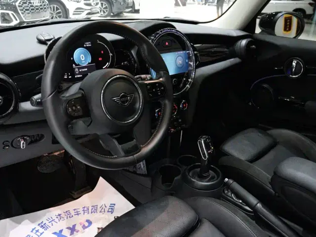 MINI Hatch — Фото автомобиля 6