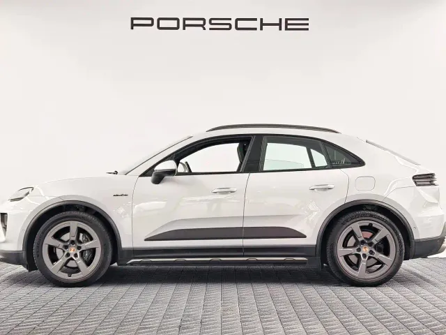 Porsche Macan EV — Фото автомобиля 4