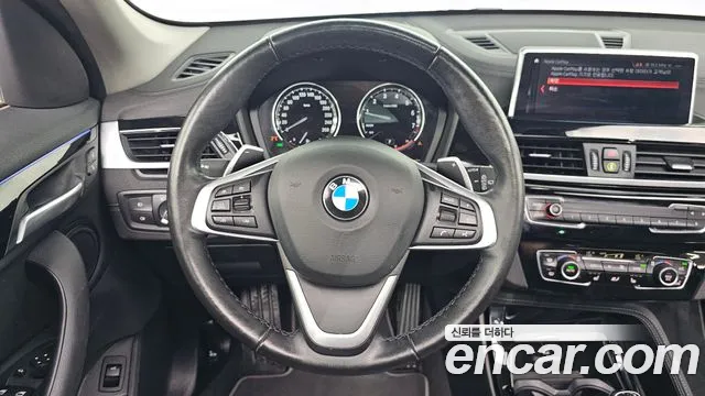 BMW X1 — Фото автомобиля 12