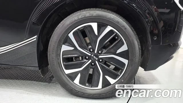 Kia EV6 — Фото автомобиля 21