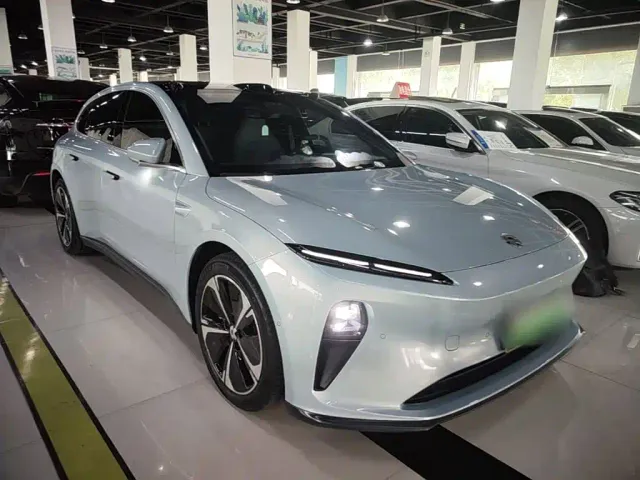 Nio ET5 Touring — Фото автомобиля 3
