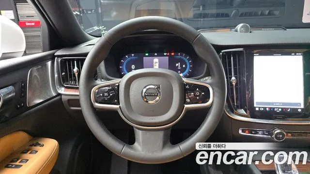 Вольво V60 V60 Cross Country 2 поколение B5 Ultimate AWD — Фото автомобиля 13