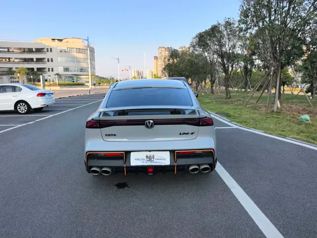 Changan UNI-V — Фото автомобиля 6