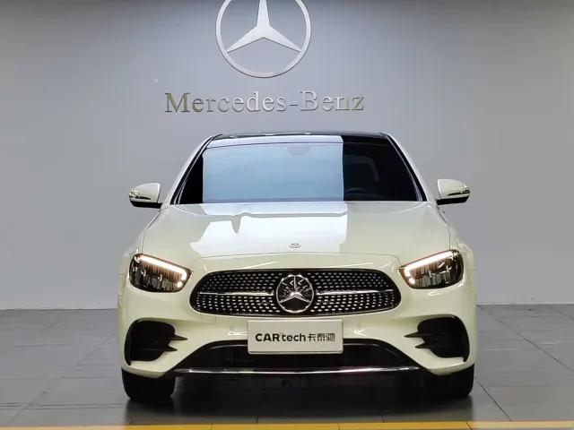 Mercedes-Benz E-Class — Фото автомобиля 2