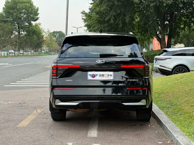 Ford Edge — Фото автомобиля 5