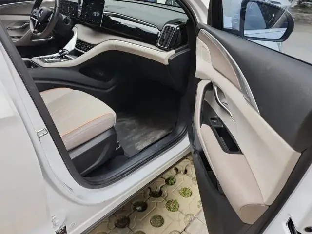 BYD Song Pro — Фото автомобиля 8