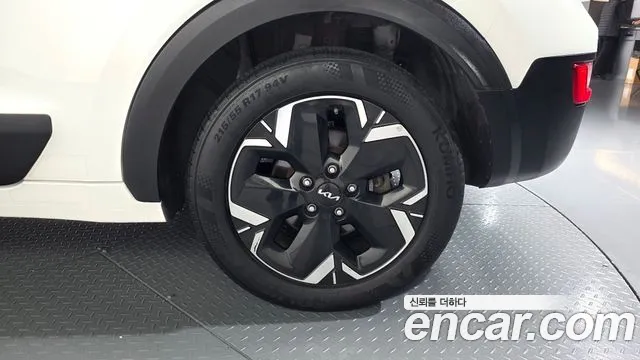 Kia Niro New — Фото автомобиля 6