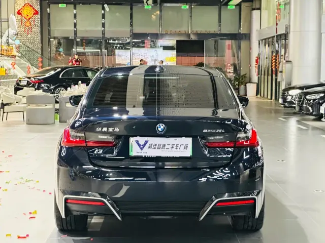 BMW i3 — Фото автомобиля 8
