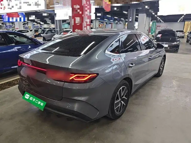 BYD Qin L — Фото автомобиля 6