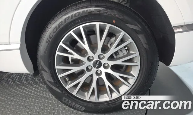 Genesis GV80 — Фото автомобиля 6