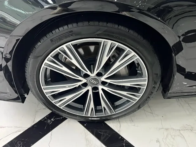 Audi A6L — Фото автомобиля 17
