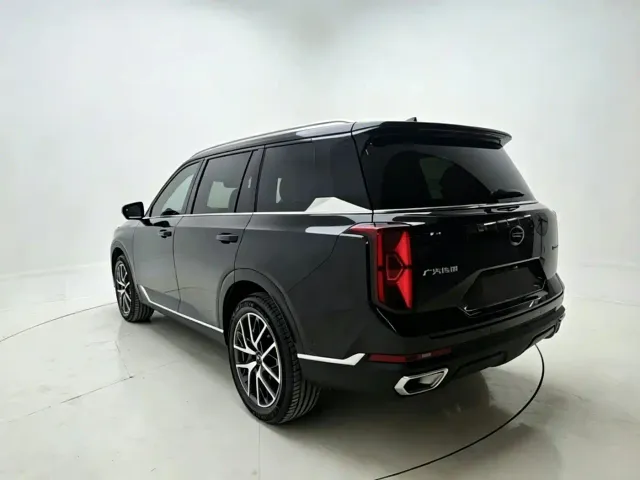 GAC Trumpchi GS8 — Фото автомобиля 7