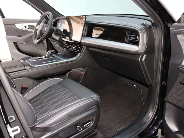 GAC Trumpchi GS8 — Фото автомобиля 7