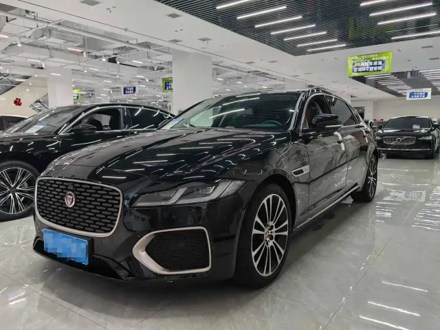 Jaguar XFL — Фото автомобиля 2