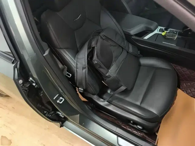 Cadillac CT5 — Фото автомобиля 24