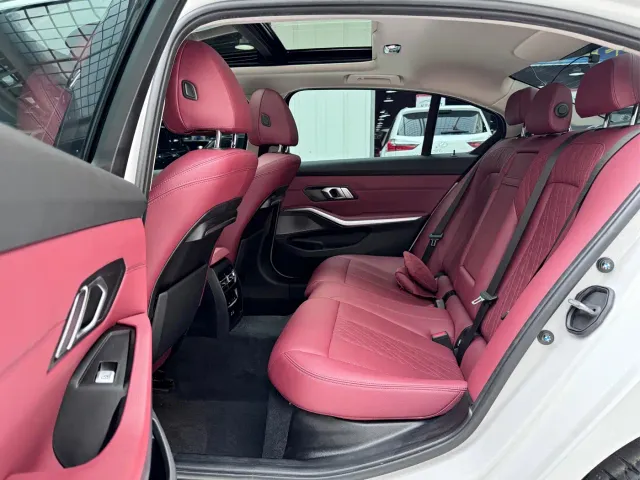 BMW 3 Series — Фото автомобиля 8