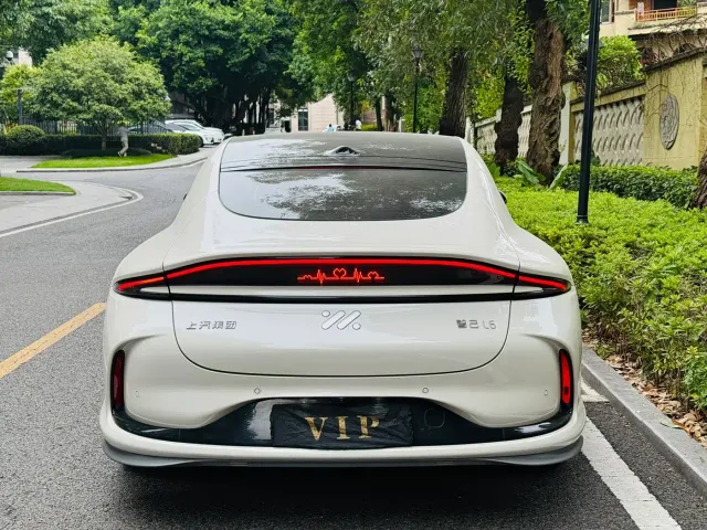 IM Motors L6 — Фото автомобиля 6
