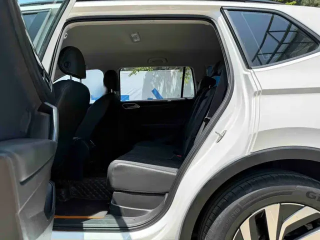 Volkswagen Tiguan L — Фото автомобиля 20