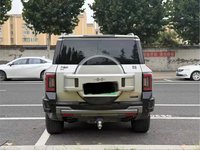 BYD FangChengBao Leopard 8 — Фото автомобиля 8