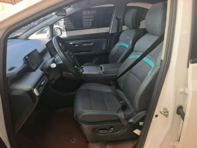 GAC Aion Y — Фото автомобиля 14