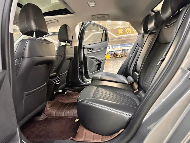 Ford Mondeo — Фото автомобиля 13