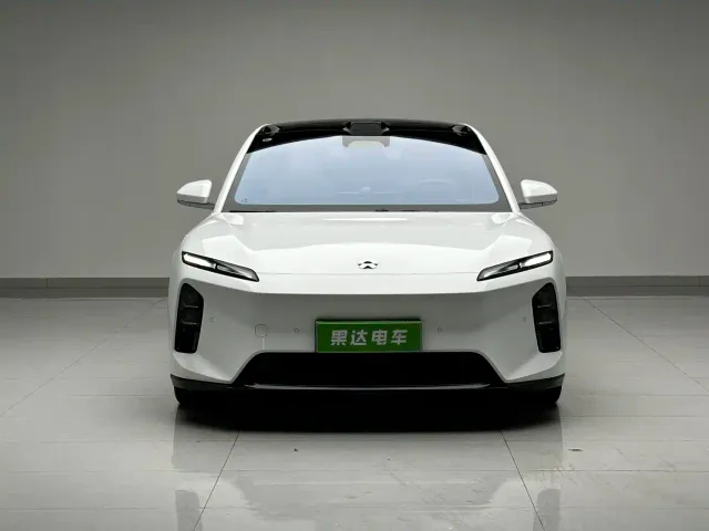 Nio ET5 — Фото автомобиля 2