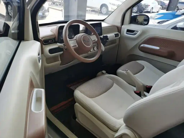 Wuling Hongguang Mini EV — Фото автомобиля 15