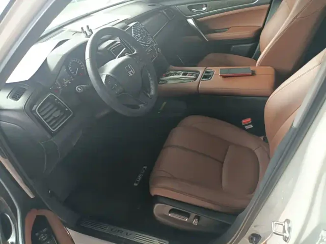 Honda UR-V — Фото автомобиля 14