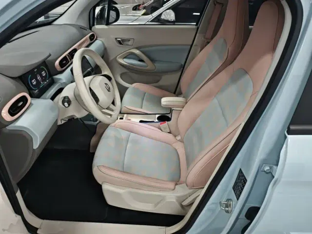 Leapmotor T03 — Фото автомобиля 14