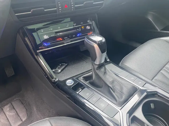 Volkswagen Passat — Фото автомобиля 11