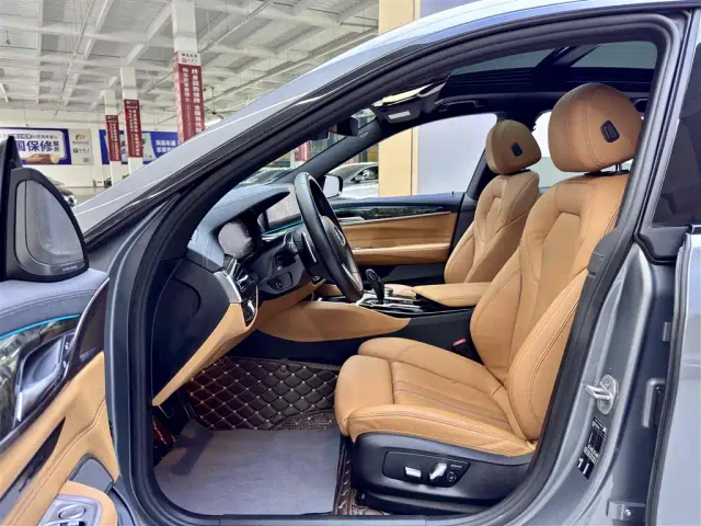 BMW 6 Series Gran Turismo — Фото автомобиля 8