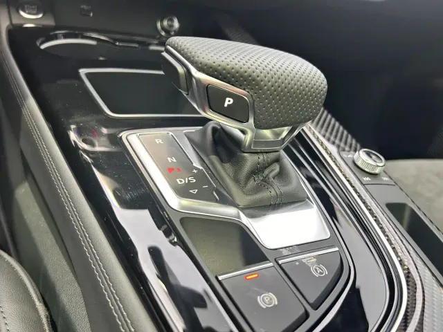 Audi A4L — Фото автомобиля 4