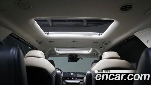 Kia Canival — Фото автомобиля 7