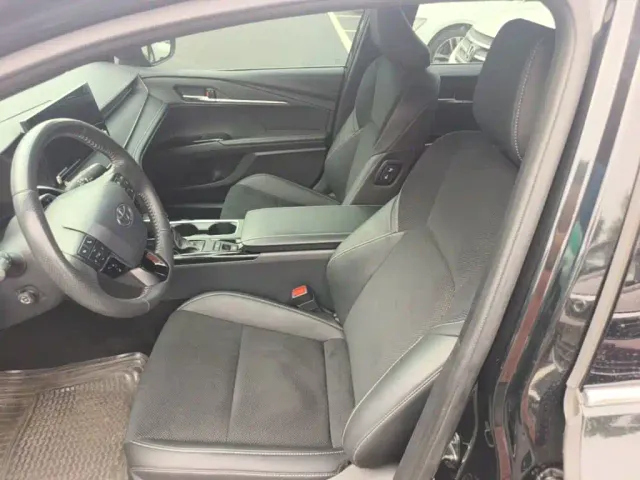 Toyota Camry — Фото автомобиля 14