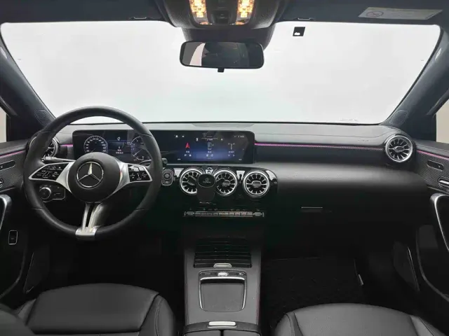 Mercedes-Benz A-Class — Фото автомобиля 14