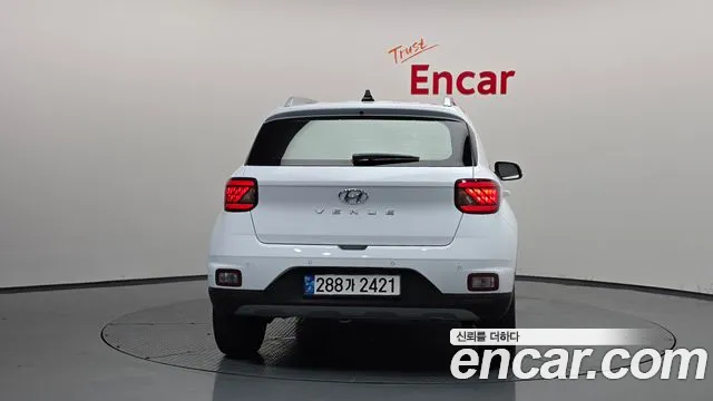 Hyundai Venue Venue 1.6 Modern Plus — Фото автомобиля 4