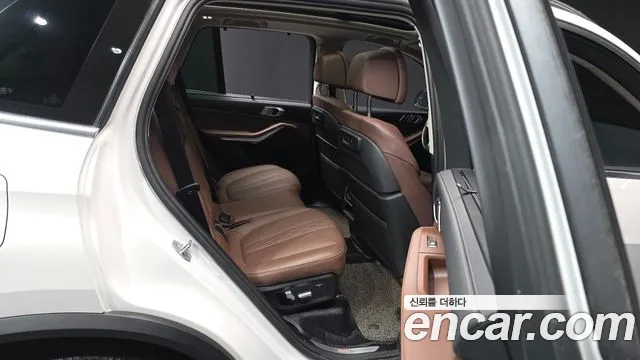 BMW X5 — Фото автомобиля 3