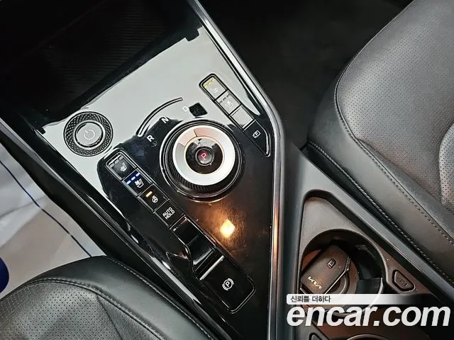 Kia Niro — Фото автомобиля 8