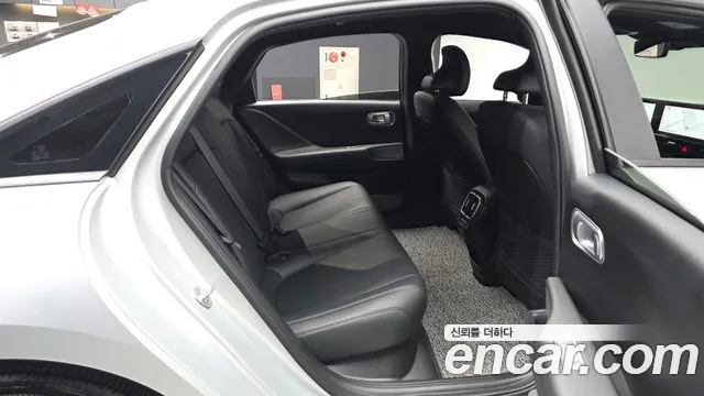 Hyundai Ioniq 6 — Фото автомобиля 18