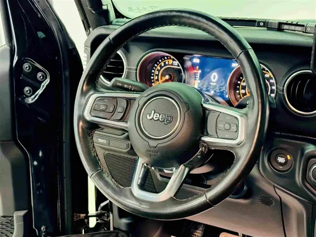 Jeep Gladiator — Фото автомобиля 13