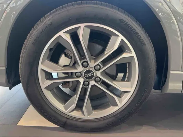 Audi Q3 — Фото автомобиля 12