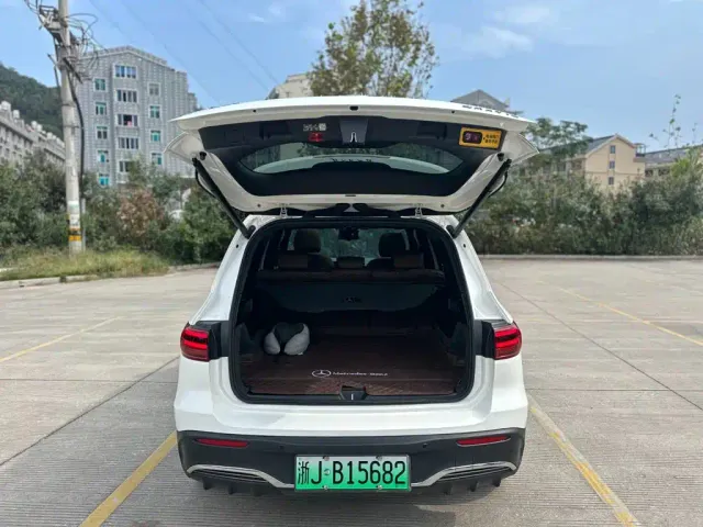 Mercedes-Benz EQB — Фото автомобиля 12