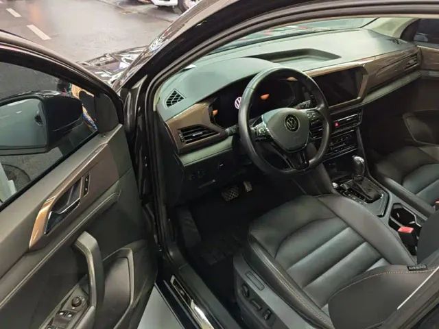 Volkswagen Tharu — Фото автомобиля 15