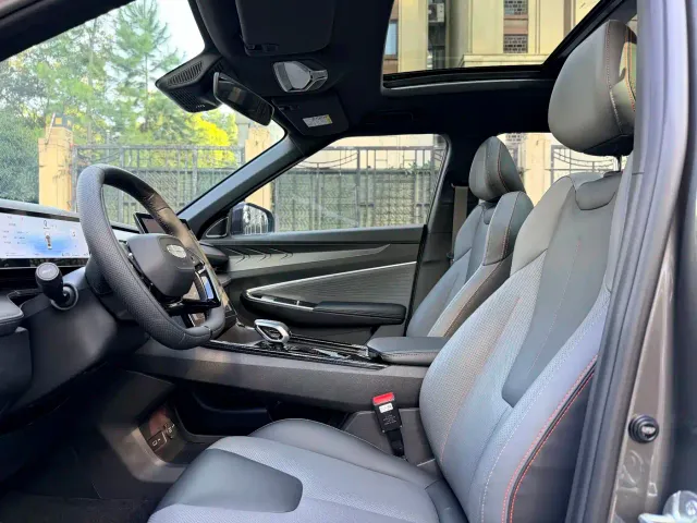 Geely Boyue — Фото автомобиля 13