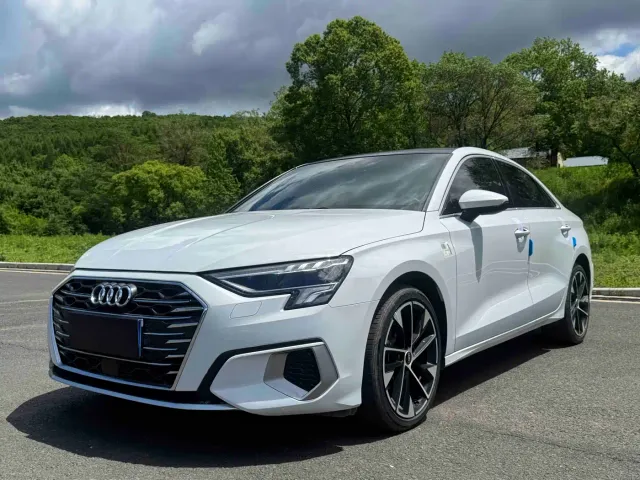 Фотография автомобиля — Audi A3